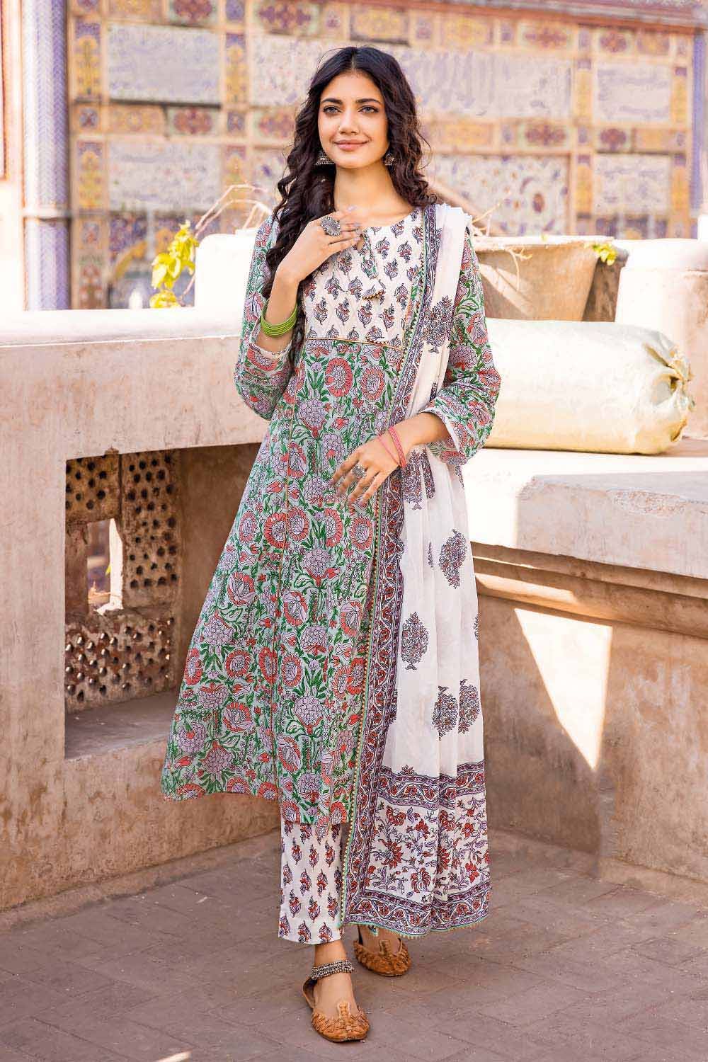 Gul Ahmed 3PC Lawn Unstitched Printed Suit CL-32241 B