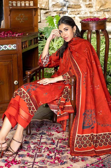 Gul Ahmed 3PC Lawn Unstitched Digital Printed Suit CL-32252