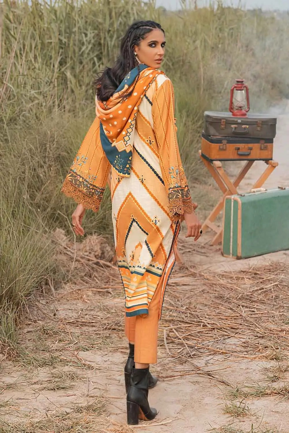 Gul Ahmed 3PC Unstitched Khaddar Suit With Digital Cotton Viscose Dupatta CV-12002