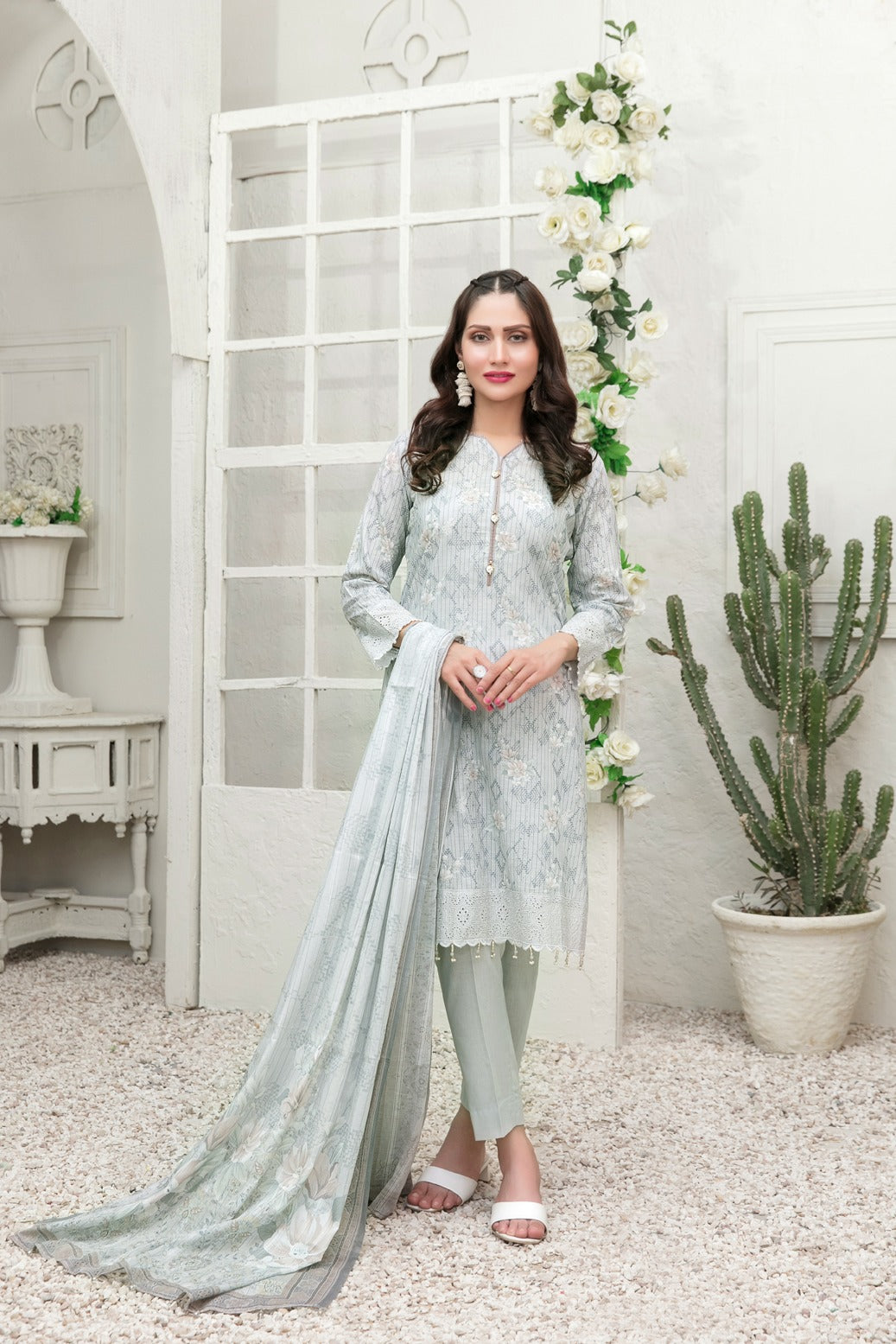 Tawakkal Fabrics 3 Piece Stitched Schiffli Daman Embroidered Digital Printed Lawn Suit D-6730