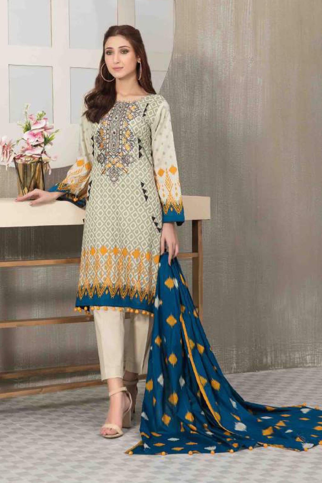 Tawakkal Fabrics 3 Piece Stitched Embroidered Digital Printed Lawn Suit D-7019