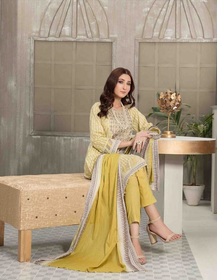 Tawakkal Fabrics 3 Piece Stitched Embroidered Digital Printed Lawn Suit D-7024