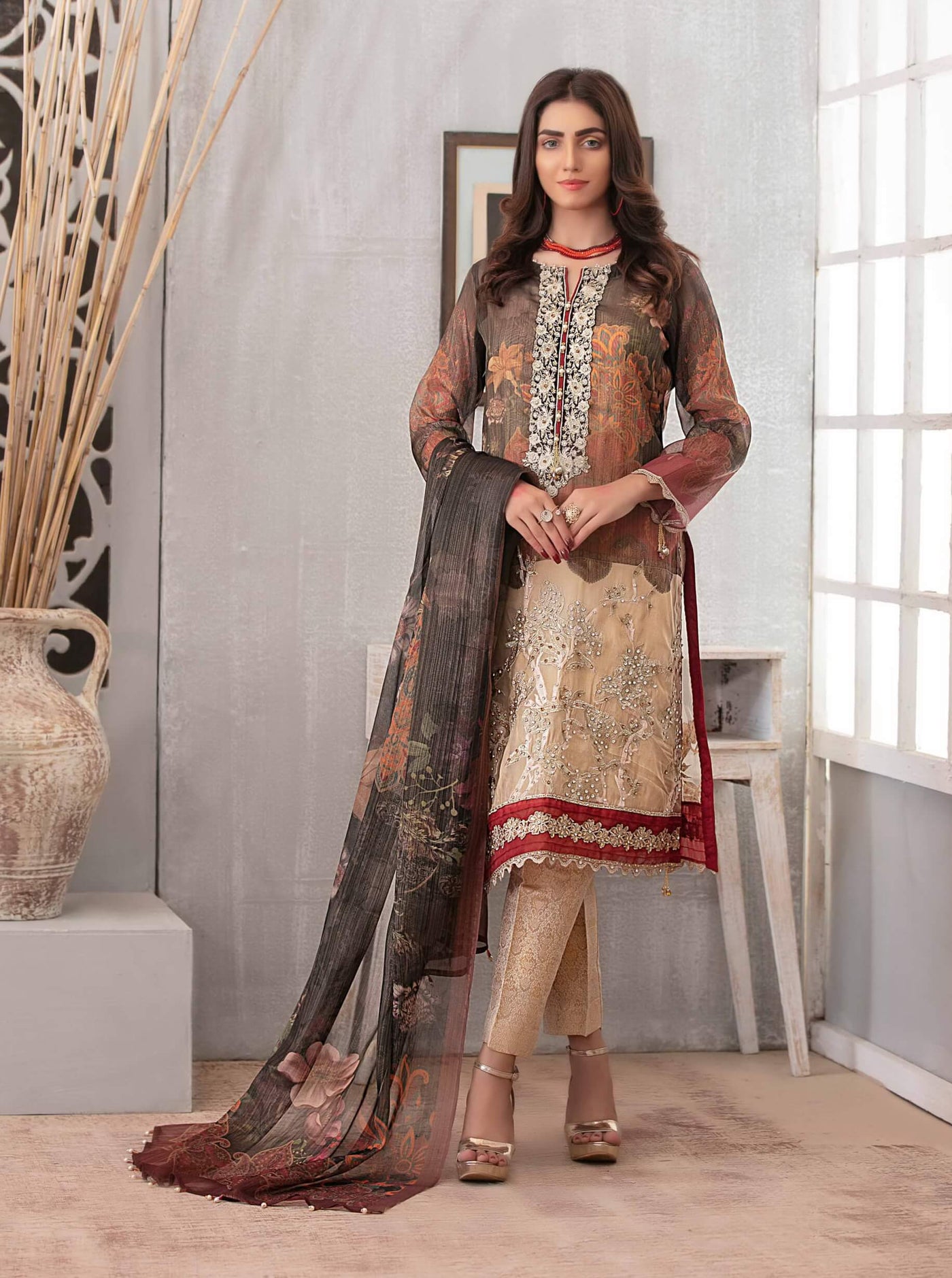 Tawakkal Fabrics Luxurious Affaire Masuri Silk 3Piece Suit D-9094