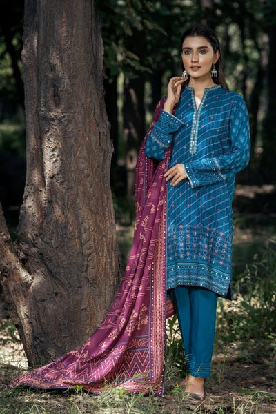 Ready To Wear Lakhany 3 Piece Embroidered Pashmina Suit LSM-2465