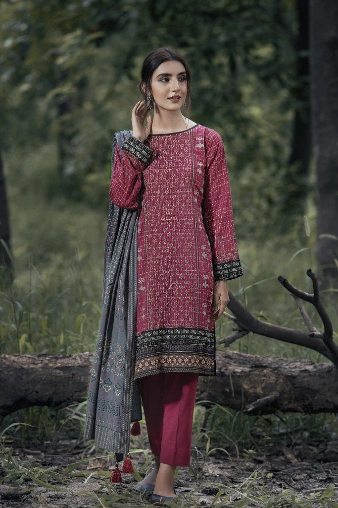 Ready To Wear Lakhany 3 Piece Embroidered Pashmina Suit LSM-2468
