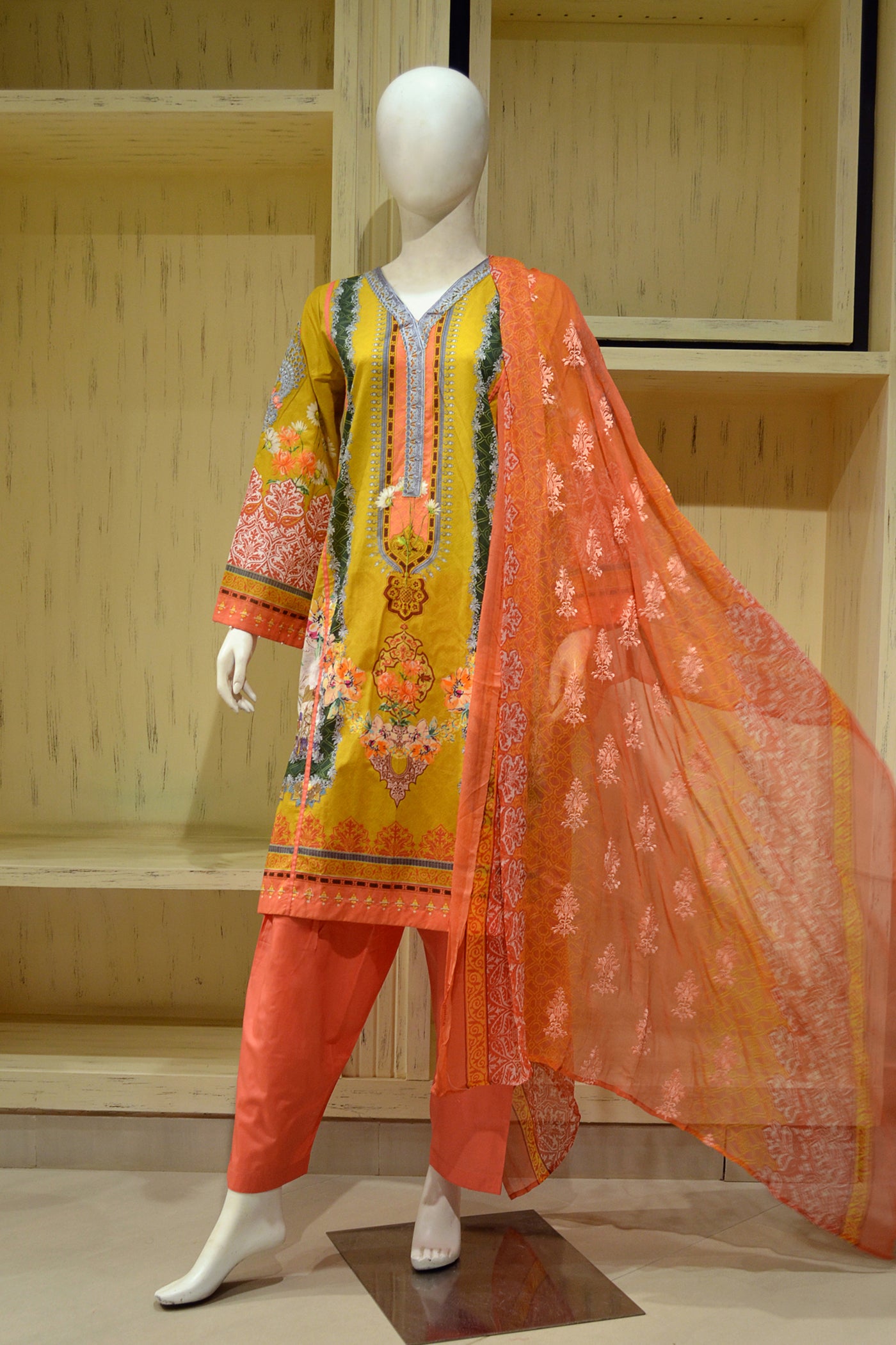Gul Ahmed Ready to wear  Embroidered Jacquard 3 Piece Suit BCT-03