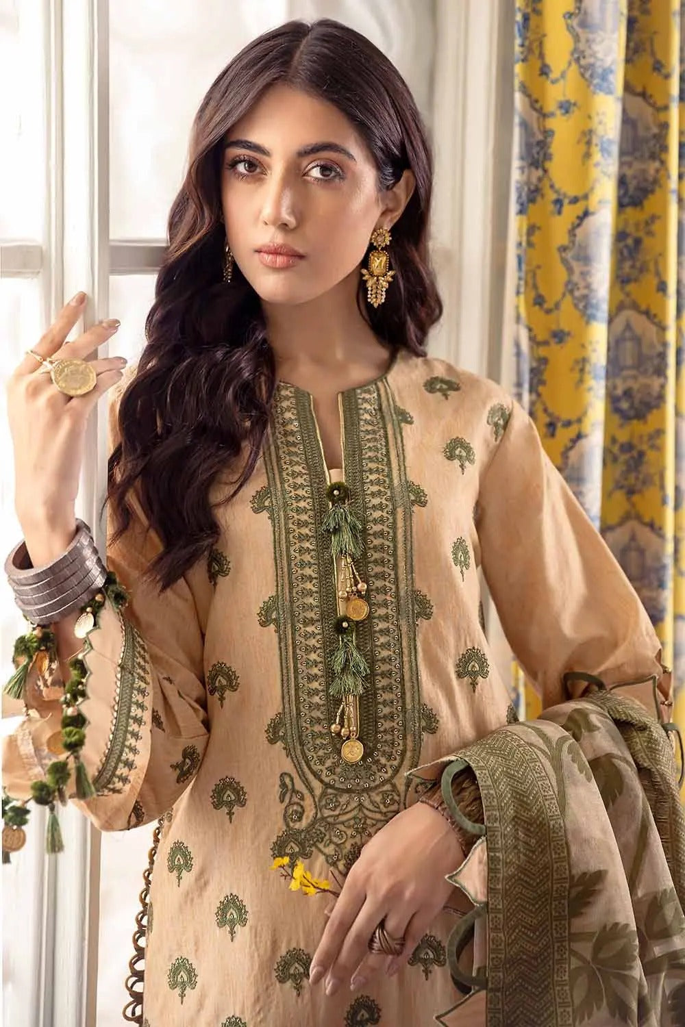 Gul Ahmed 3PC Unstitched Lawn Embroidered Suit with Mehsuri Jacquard Dupatta FE-22071