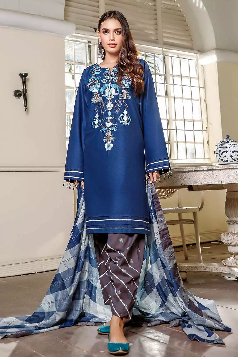 Gul Ahmed 3PC Unstitched Luxury Embroidered Lawn Suit With Printed Lawn Dupatta FS-22