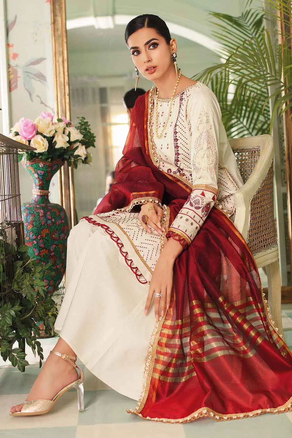 Gul Ahmed 3PC Embroidered Lawn Suit With Jacquard Dupatta MJ-22025