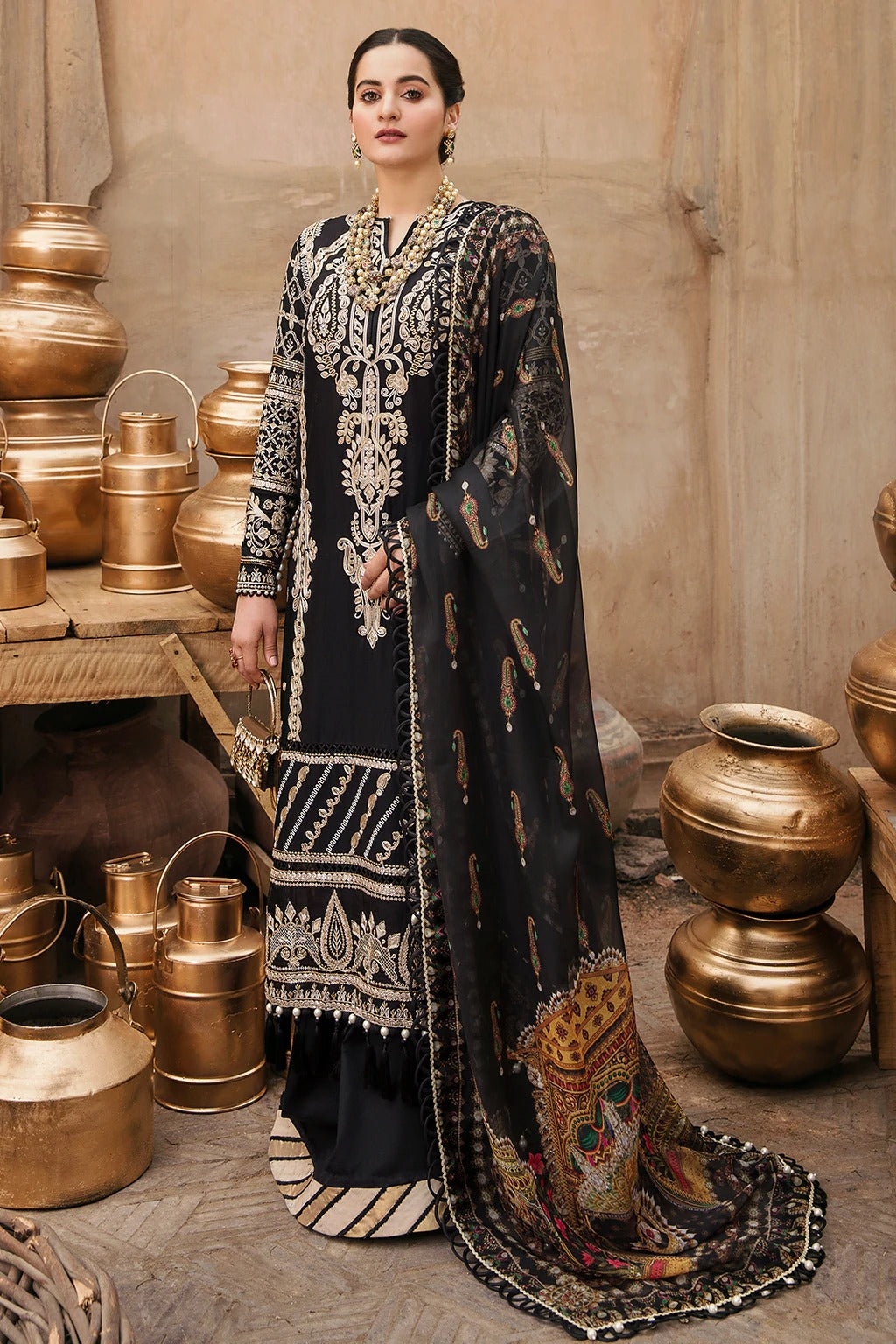 Afrozeh 3 Piece Stitched Embroidered Lawn Suit - NOORI