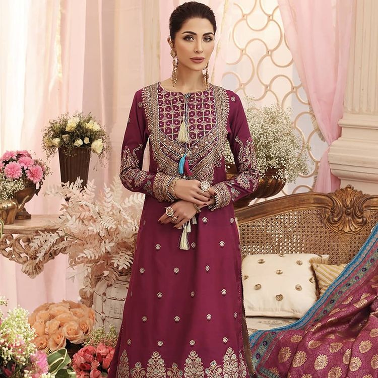 Gul Ahmed 3 Piece Embroidered and Hand Embellished Bunch & Border Suit PRW-12017