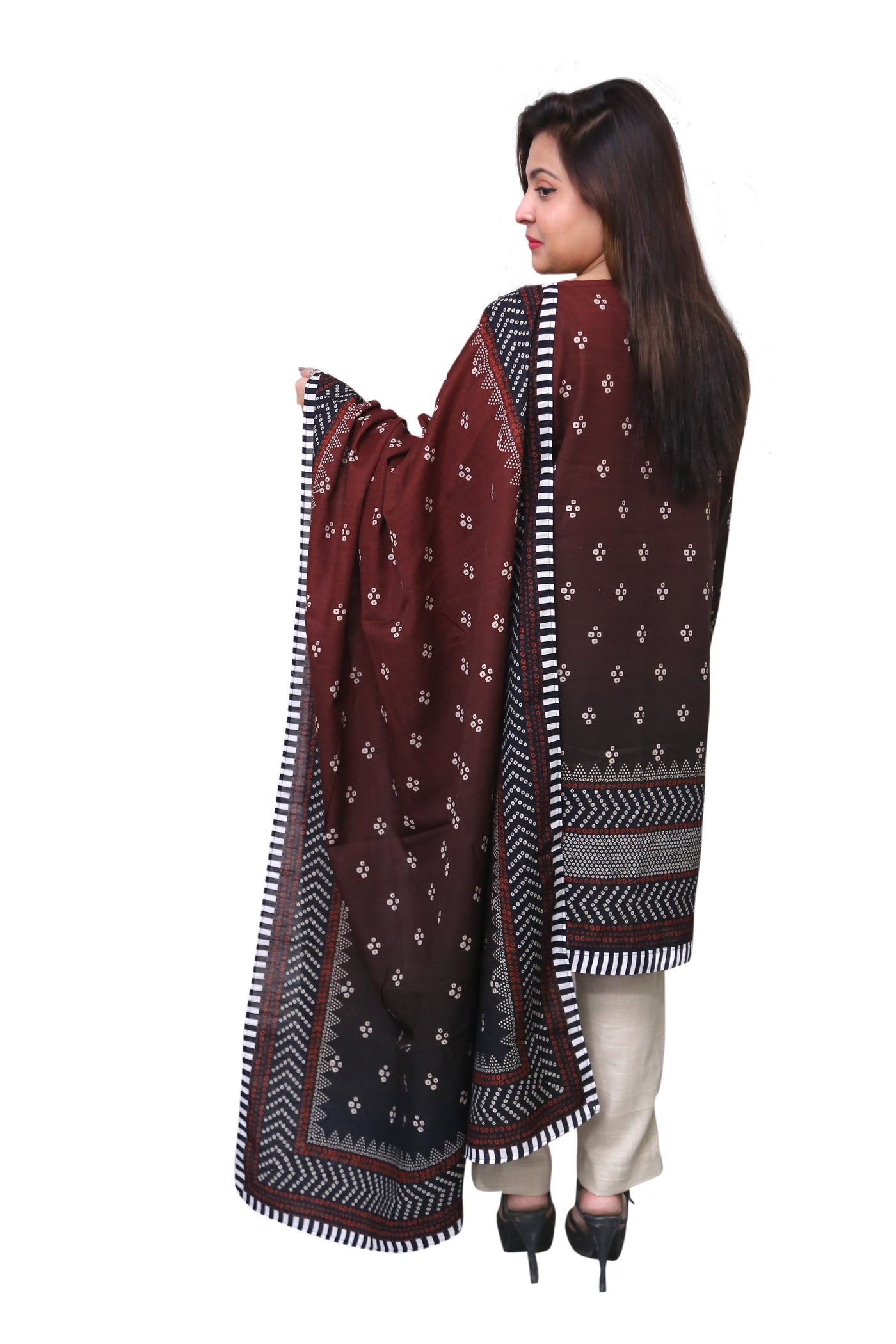 ZS Textile Salina Khaddar Printed Stitched 3 Piece Suit SKP5-002