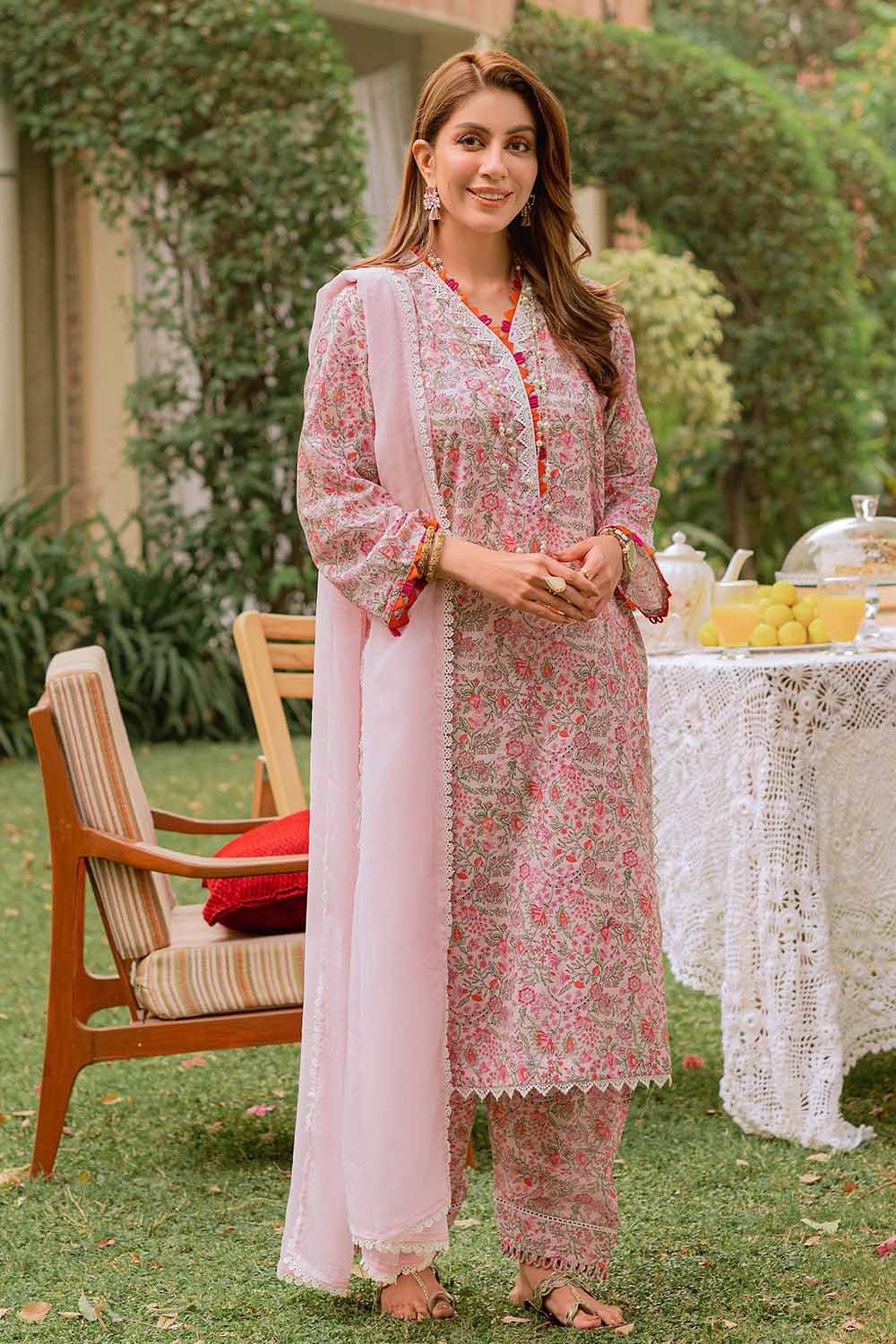 Gul Ahmed 1PC Lawn Unstitched Printed Fabric SL-32034