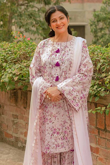 Gul Ahmed 1PC Lawn Unstitched Printed Fabric SL-32038