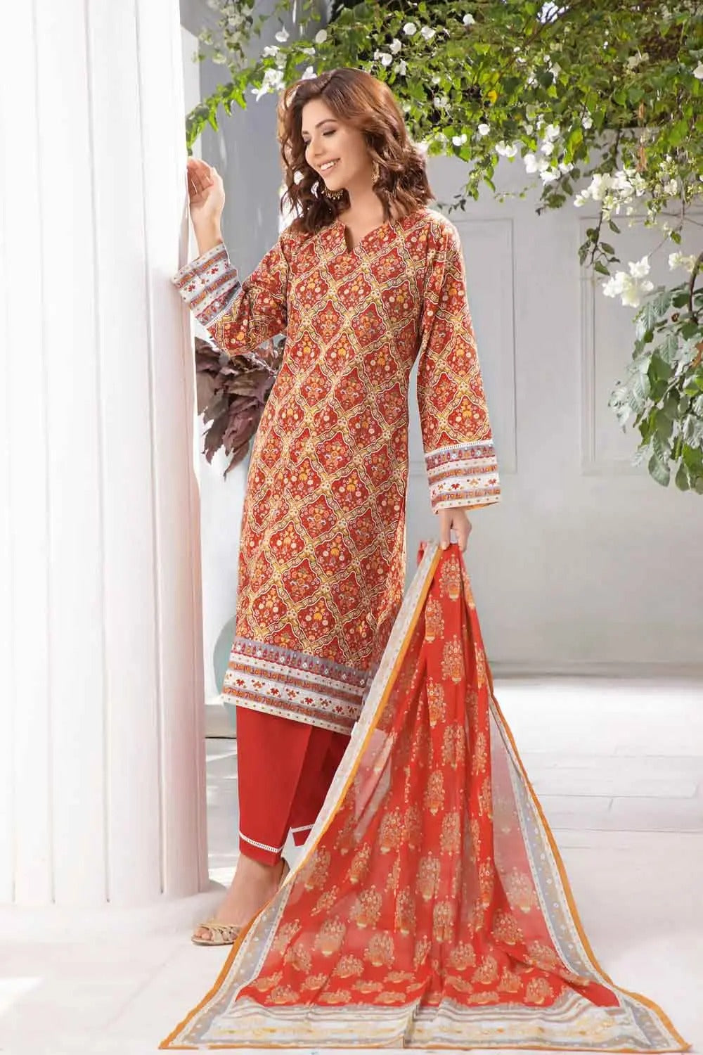 Gul Ahmed 2PC Printed Lawn Unstitched Suit TL-22030