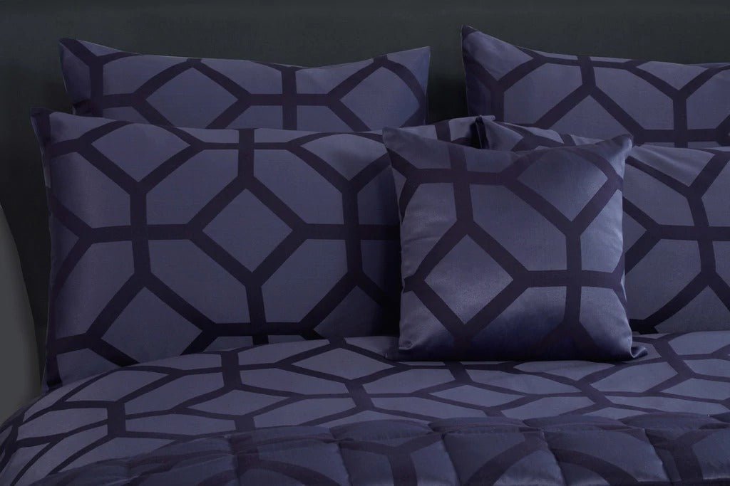 Vantona Seville Jacquard bedding Set - Navy