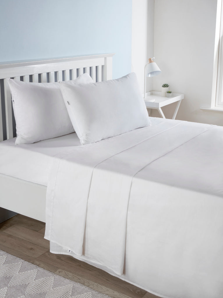 Vantona 50/50 Poly Cotton Plain Dyed Fitted, Flat Sheets and Pillowcase - White - Sold Separately